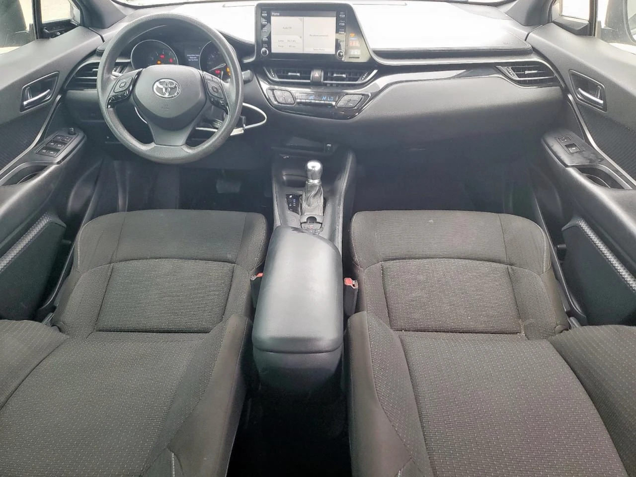 Toyota C-HR XLE - изображение 8