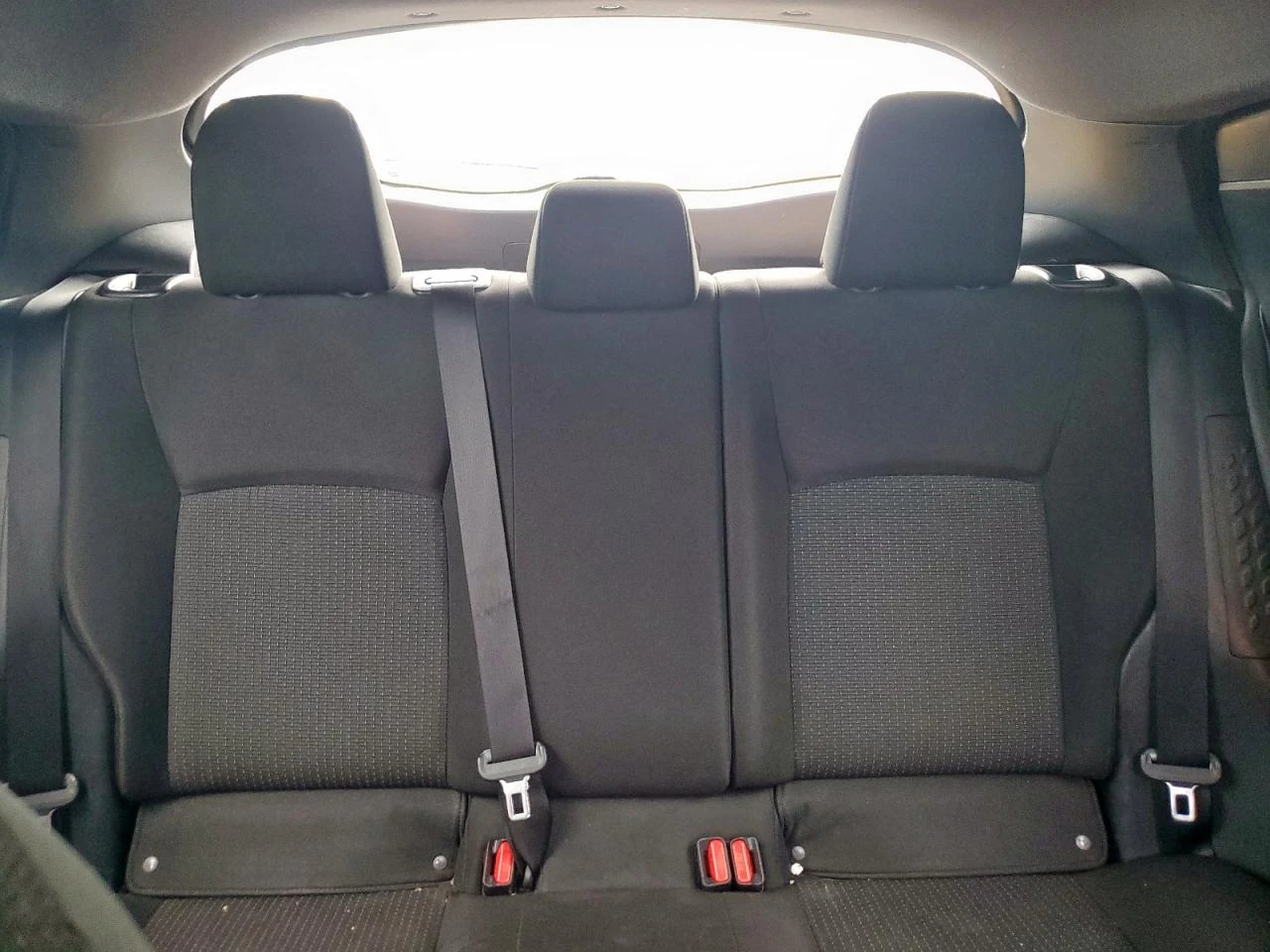 Toyota C-HR XLE - изображение 10