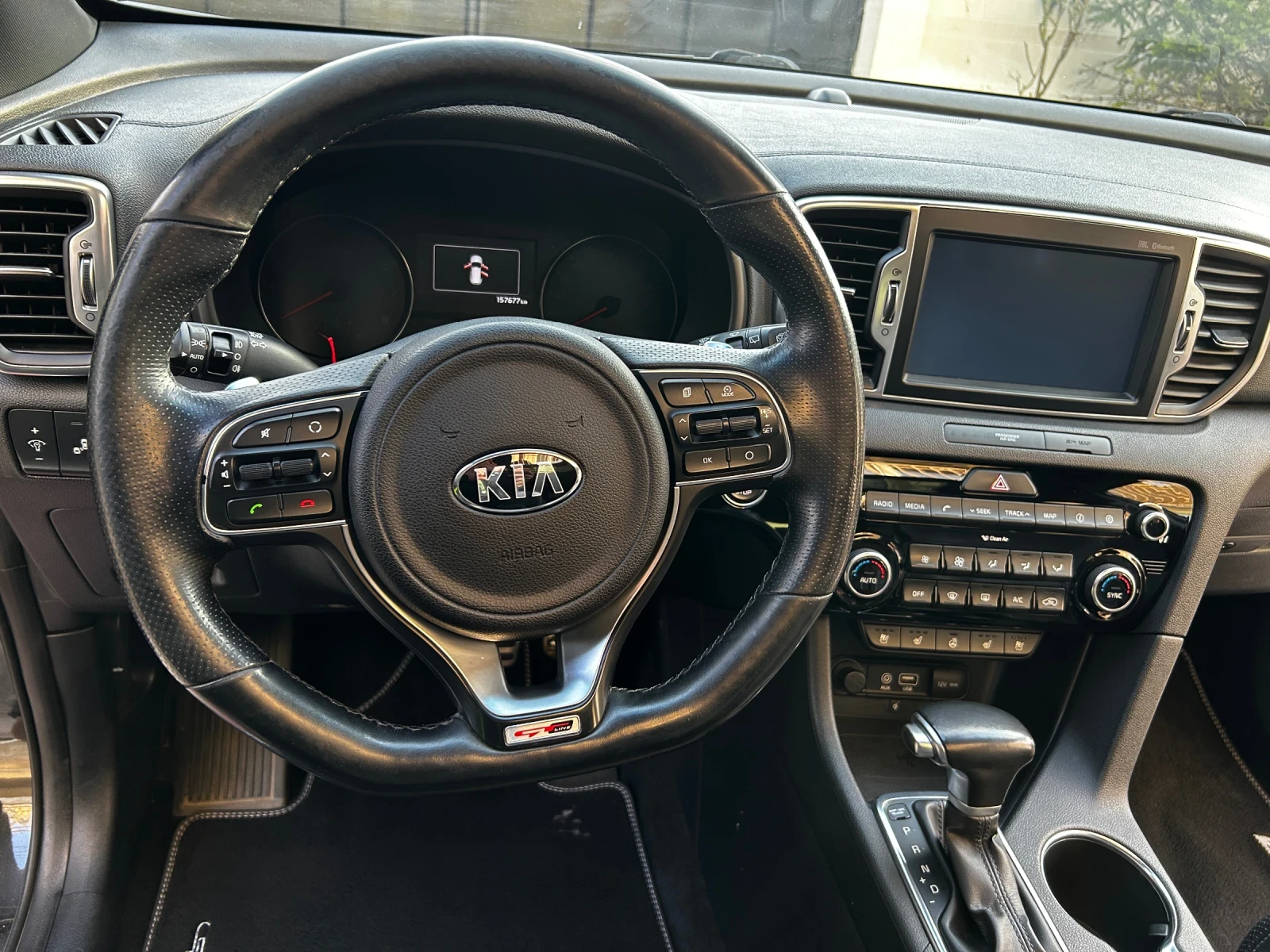 Kia Sportage, снимка 10 - Автомобили и джипове - 53757802