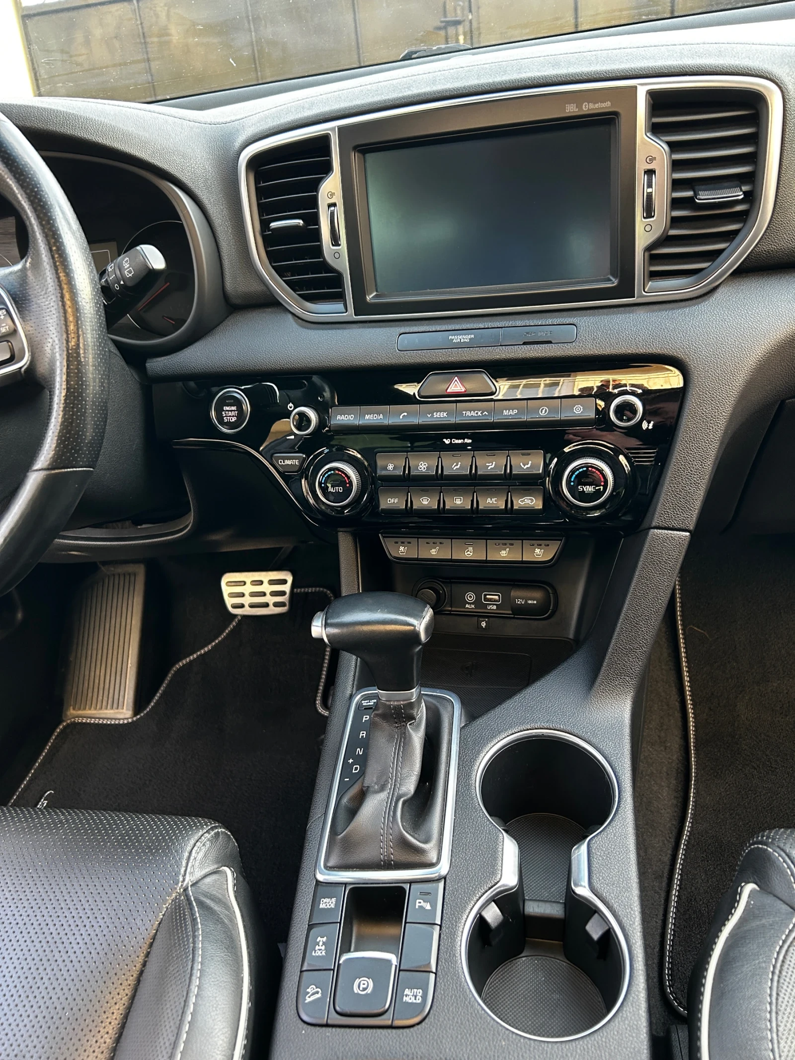 Kia Sportage, снимка 9 - Автомобили и джипове - 53757802