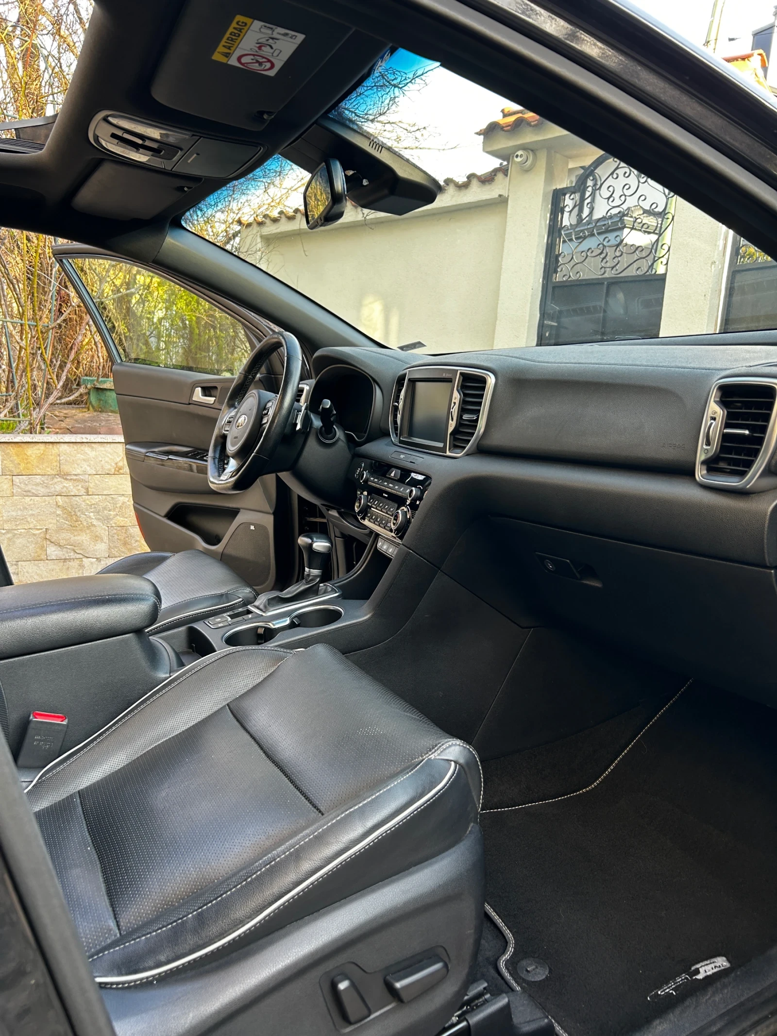 Kia Sportage, снимка 7 - Автомобили и джипове - 53757802