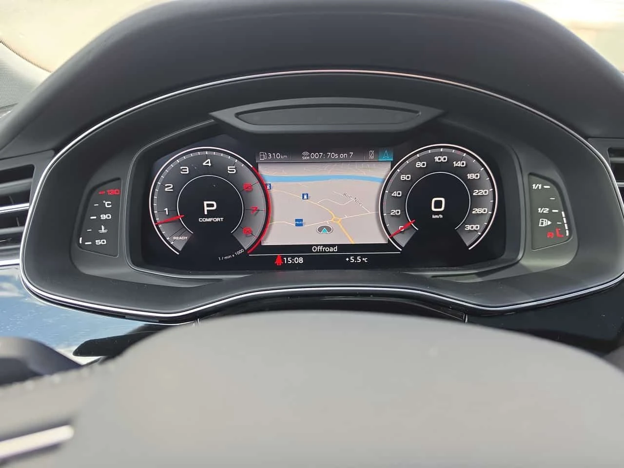 Audi Q8 TECHNIK * ОБДУХВАНЕ* 360 КАМЕРА* HEAD UP* ПАНОРАМА, снимка 7 - Автомобили и джипове - 53965001