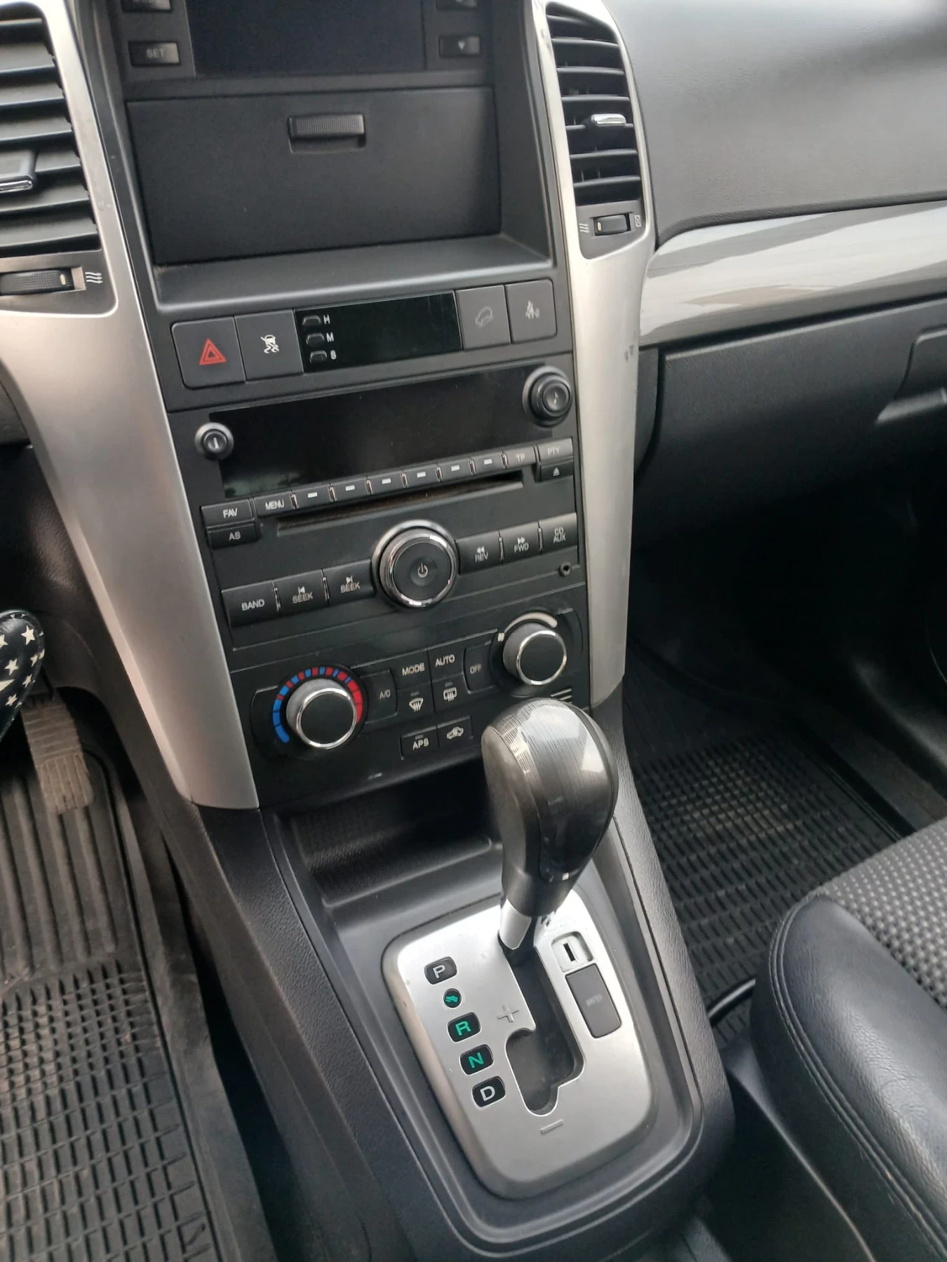 Chevrolet Captiva, снимка 8 - Автомобили и джипове - 54226276