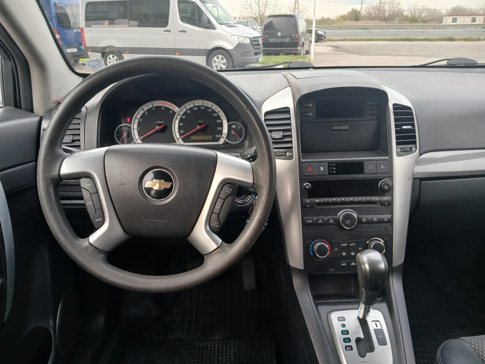 Chevrolet Captiva, снимка 15 - Автомобили и джипове - 54226276