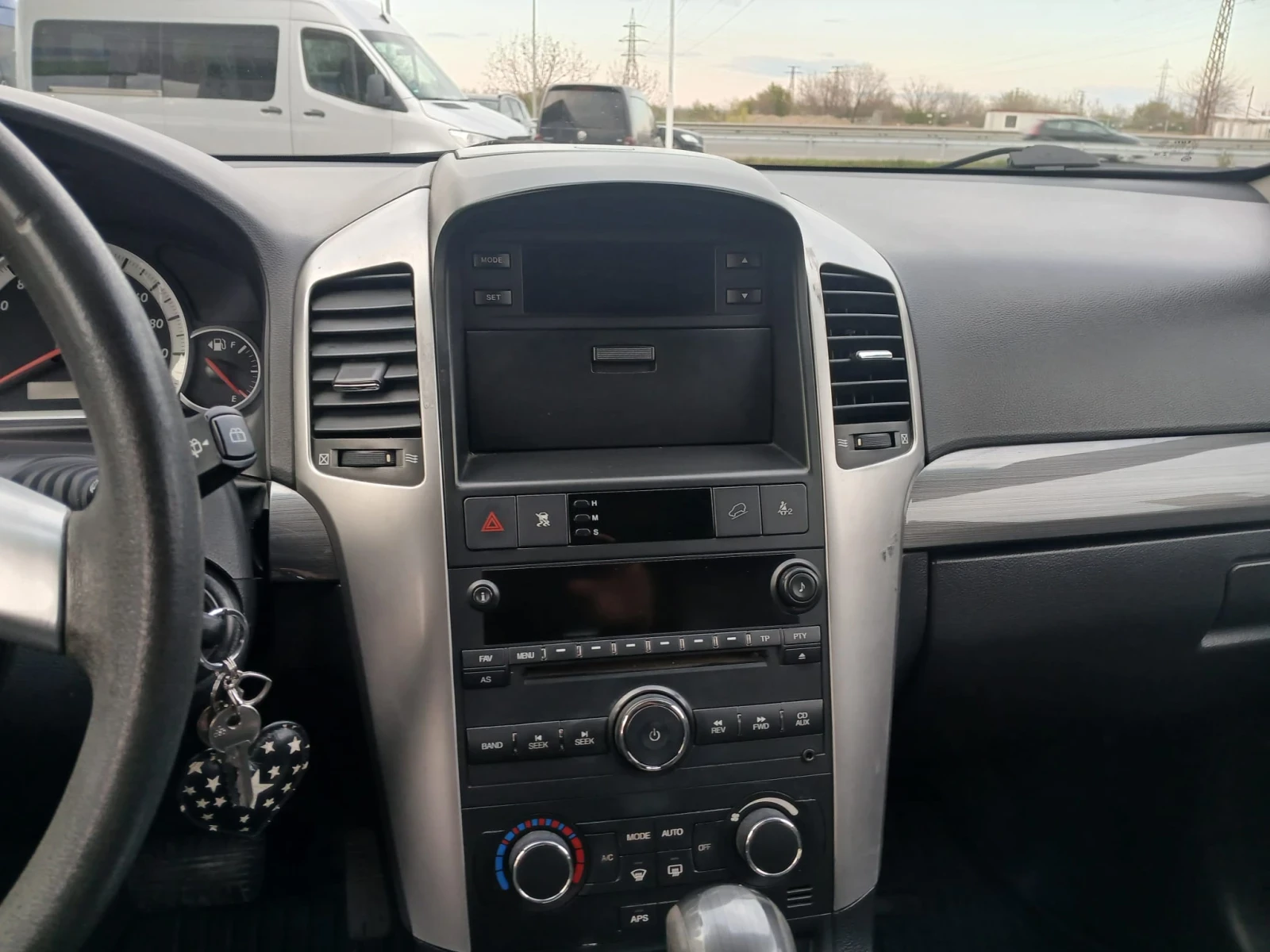 Chevrolet Captiva, снимка 10 - Автомобили и джипове - 54226276