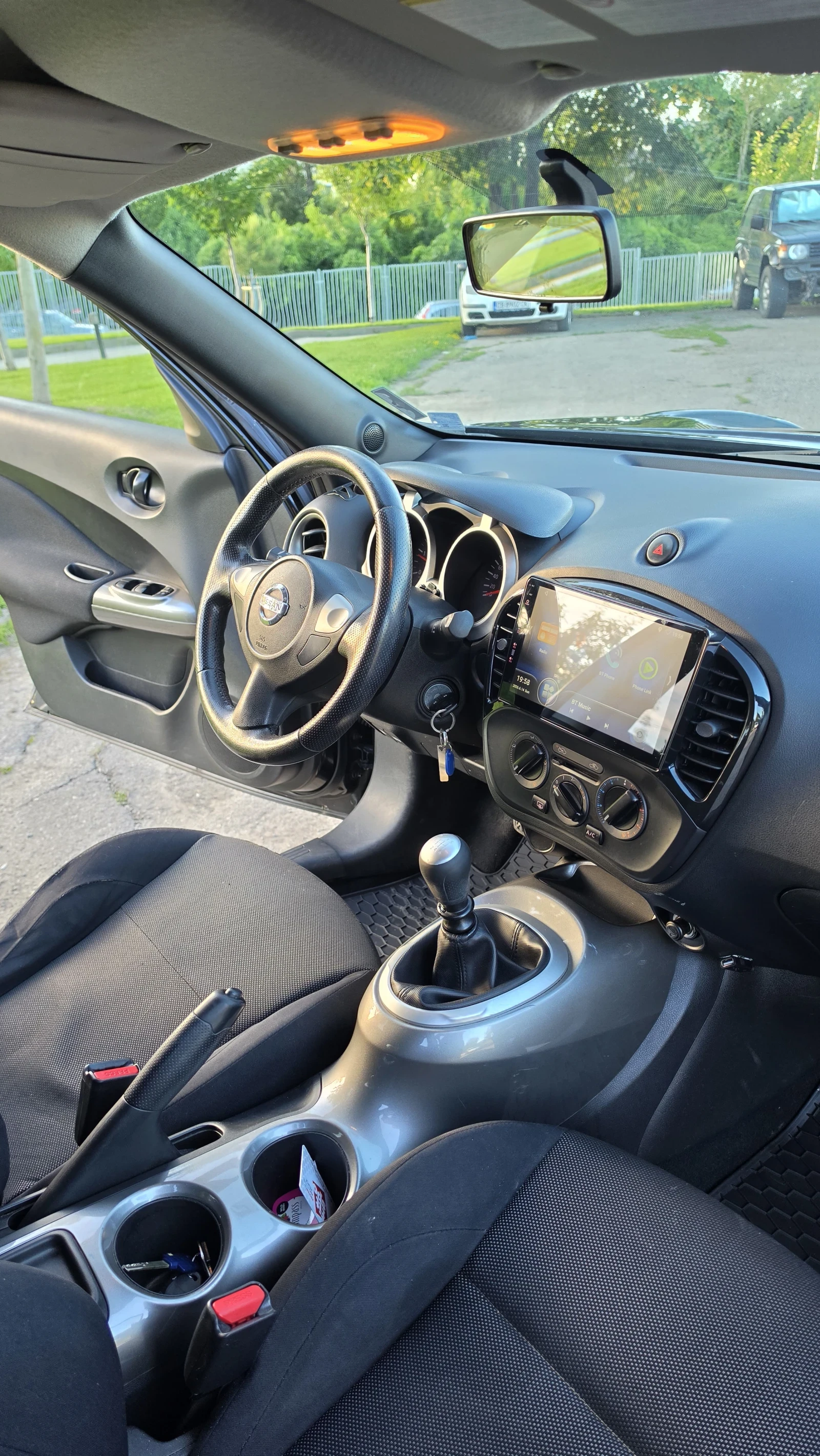 Nissan Juke, снимка 11 - Автомобили и джипове - 54905212