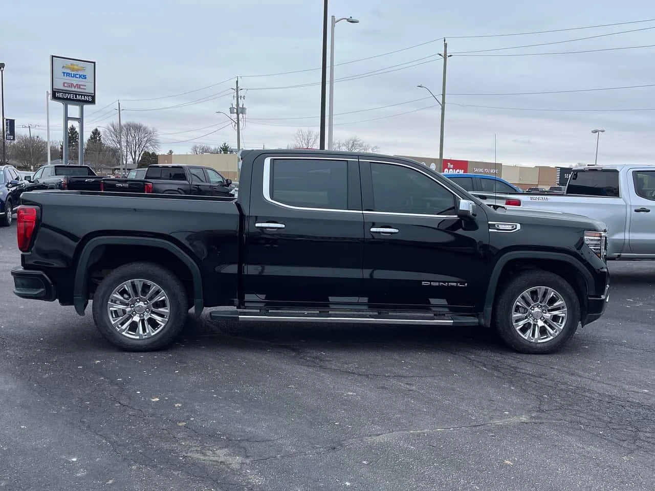 Gmc Sierra * Denali * CARFAX * ОПЦИЯ ЗА ФИНАНСИРАНЕ, снимка 3 - Автомобили и джипове - 55012182