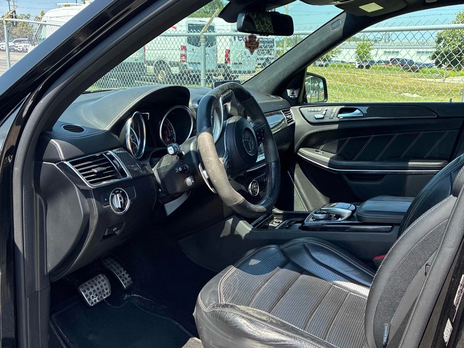 Mercedes-Benz GLS 63 AMG Панорама * Oбдухване * АвтоКредит (ЦЕНА ДО БГ), снимка 5 - Автомобили и джипове - 56214941