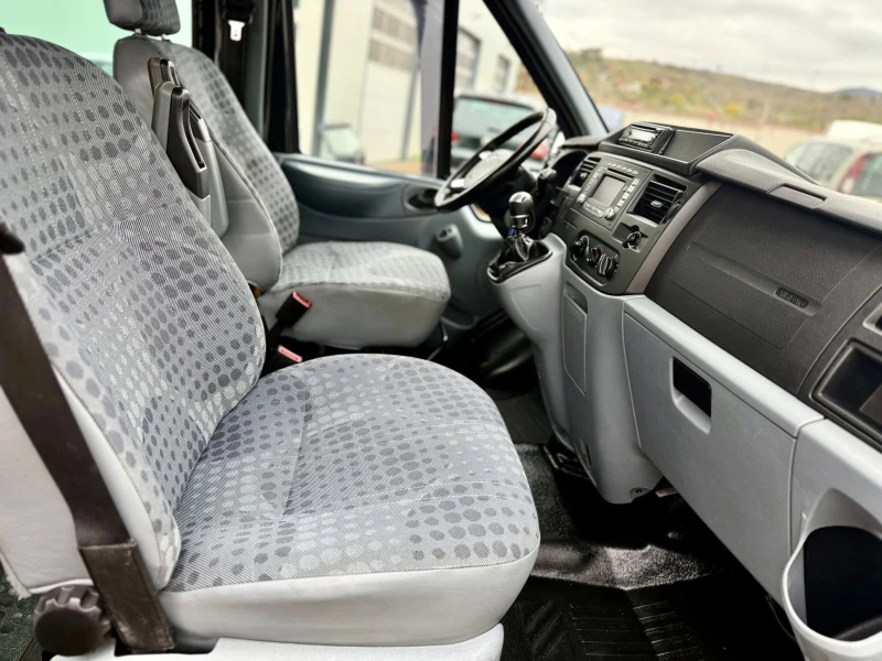 Ford Transit 2.2 155k.c TREND 6местен, снимка 13 - Бусове и автобуси - 52798918