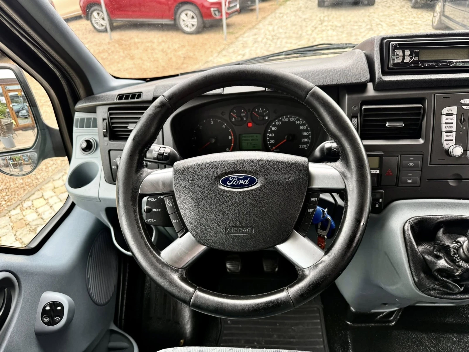 Ford Transit 2.2 155k.c TREND 6местен - изображение 10