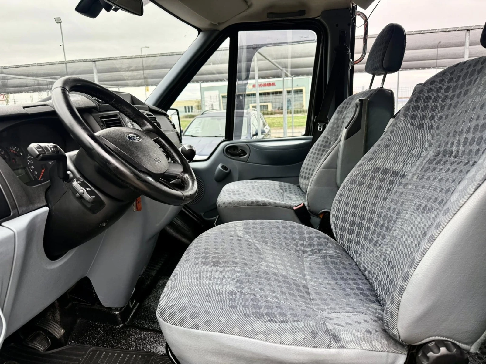 Ford Transit 2.2 155k.c TREND 6местен - изображение 9
