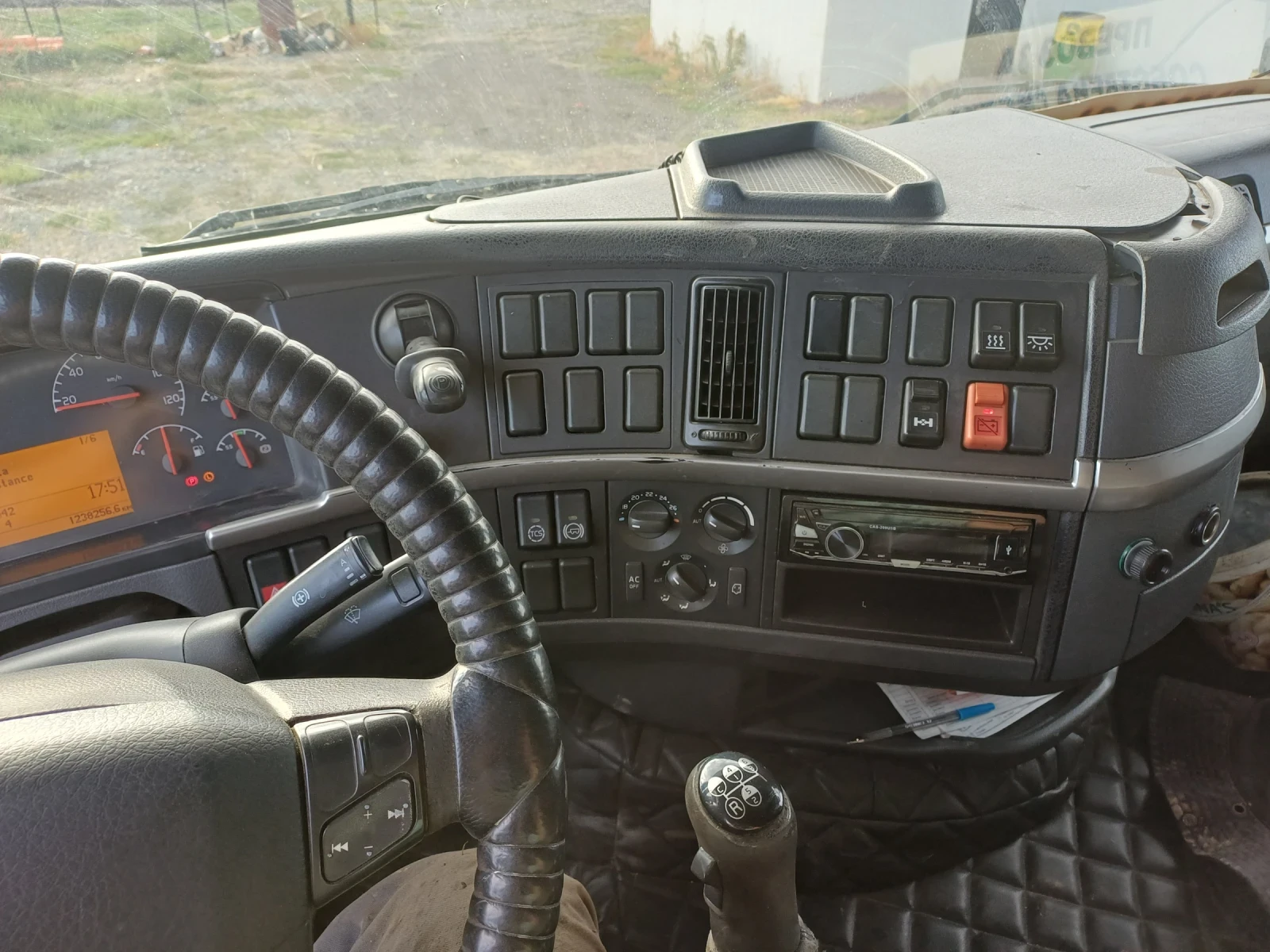 Volvo Fh 12  - изображение 6