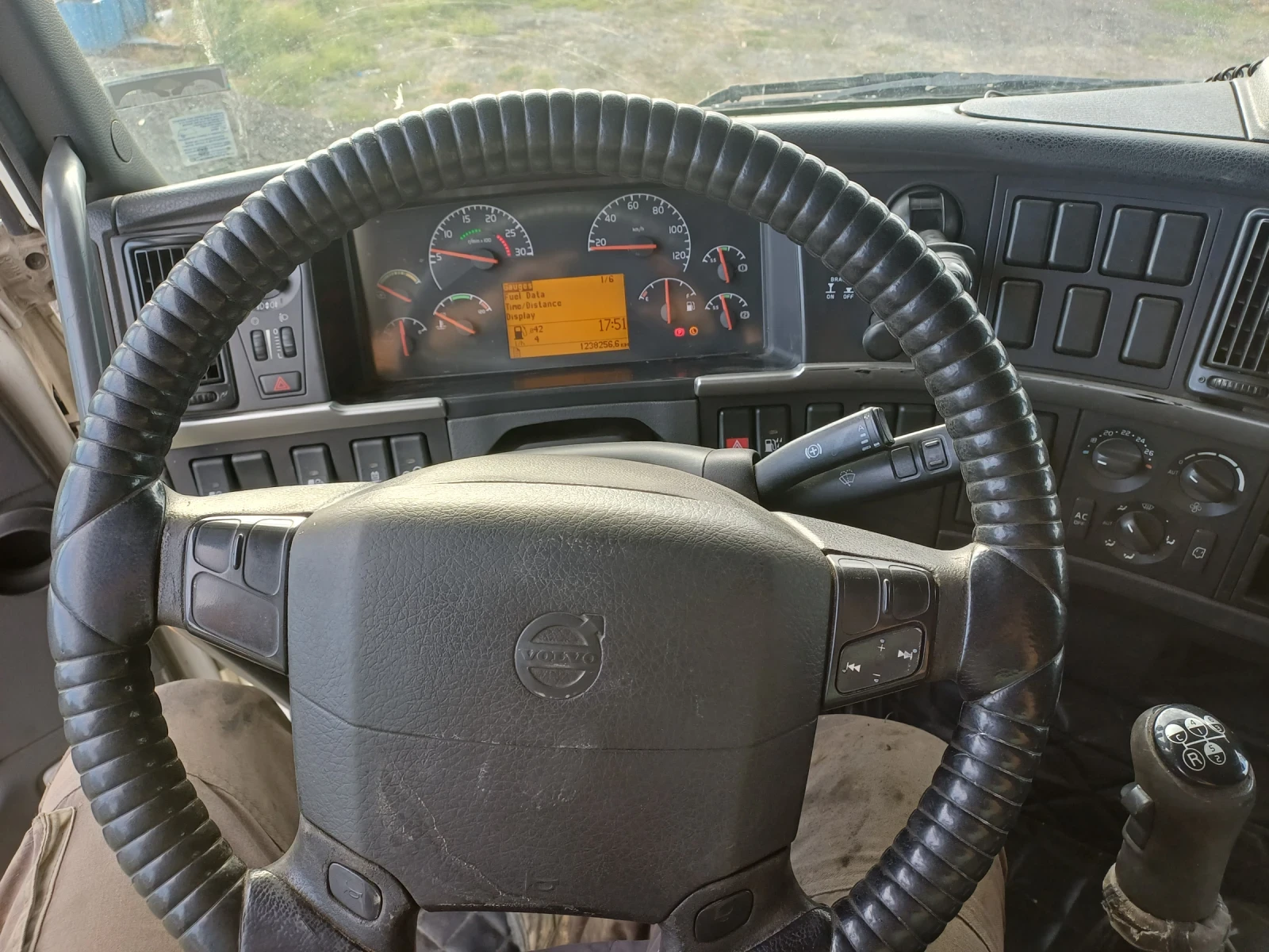 Volvo Fh 12  - изображение 7