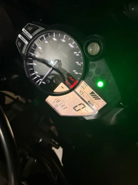 Yamaha YZF-R1 | Mobile.bg    11