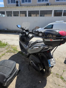 ����� �� �������� �� Kymco Xciting S400i