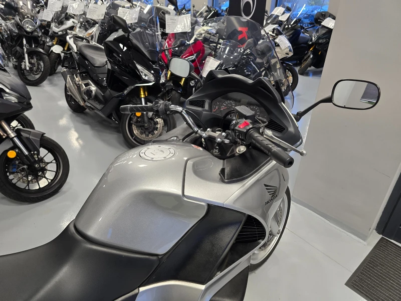 Honda Deauville 700ie, 2010г., Facelift!, снимка 13 - Мотоциклети и мототехника - 52197817