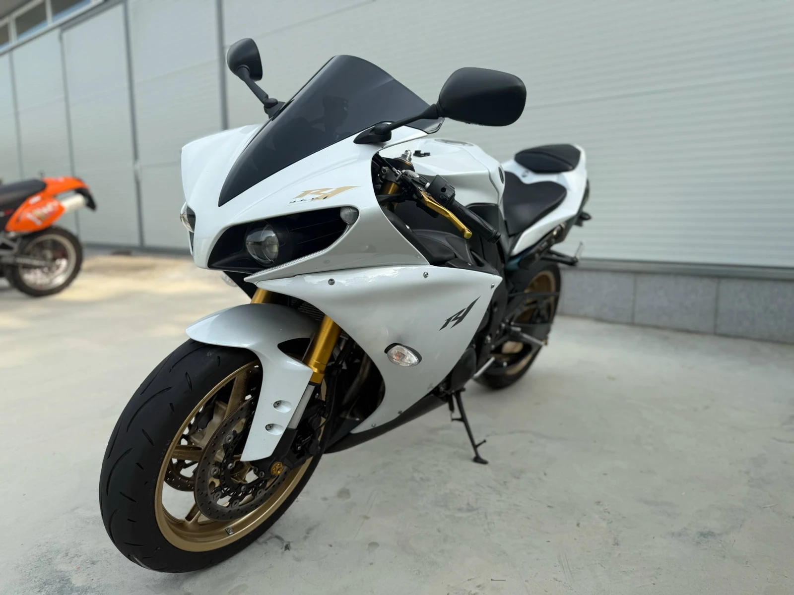 Yamaha YZF-R1  - изображение 6