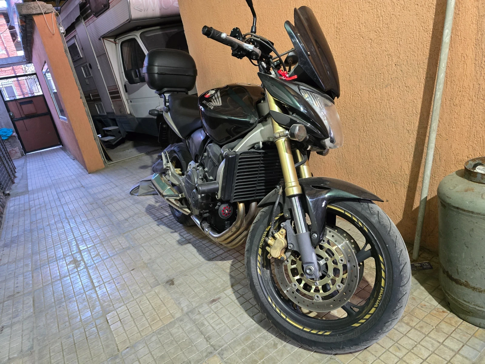 Honda Hornet, снимка 2 - Мотоциклети и мототехника - 53595812