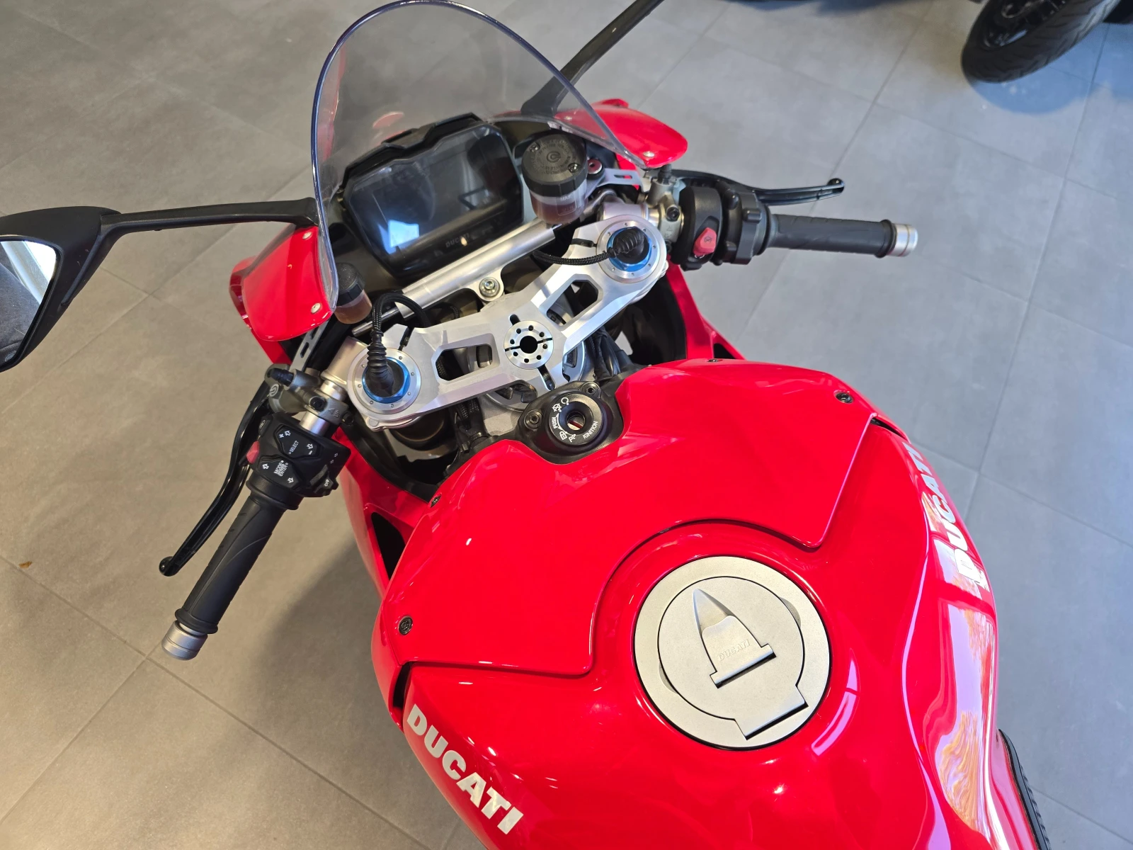 Ducati Panigale V4S | Mobile.bg � ����������� 4