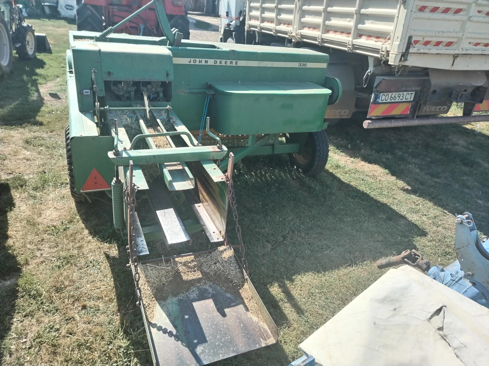 Балировачка John Deere 336, снимка 2 - Селскостопанска техника - 55842138