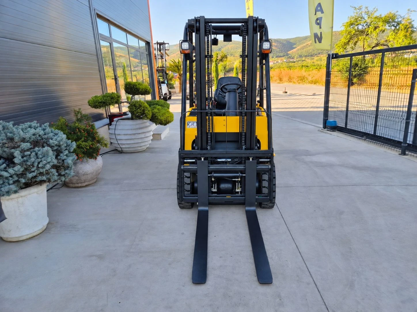 Електрокар UniCarriers UN * * LI-ION - БАТЕРИЯ * * ЧИСТО НОВ * * ГАРАНЦИЯ, снимка 7 - Индустриална техника - 56138164