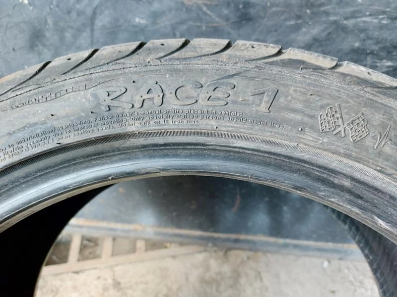 Гуми Летни 245/40R18, снимка 7 - Гуми и джанти - 35772470