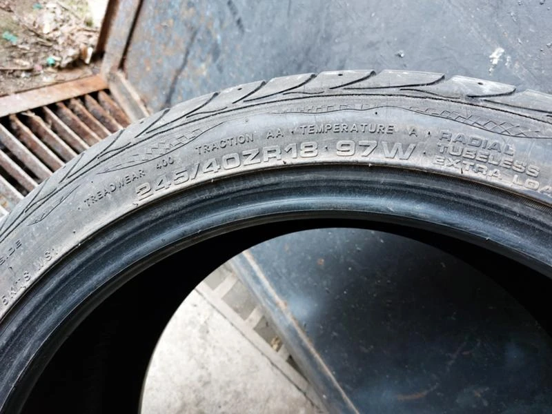 Гуми Летни 245/40R18, снимка 6 - Гуми и джанти - 35772470