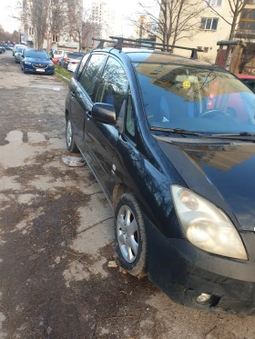 Toyota Corolla verso, снимка 2