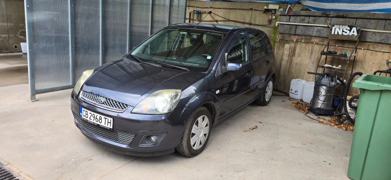 Ford Fiesta 1.4i, снимка 2 - Автомобили и джипове - 47323644