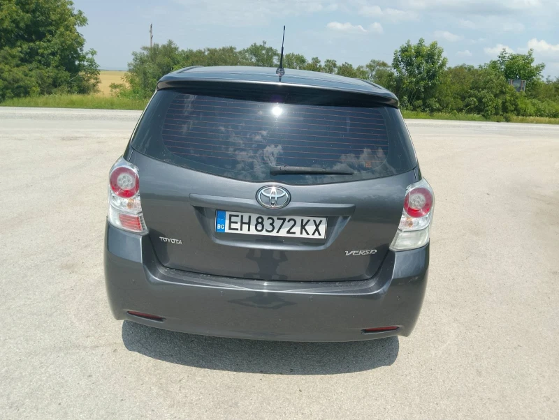 Toyota Verso, снимка 3 - Автомобили и джипове - 49337518