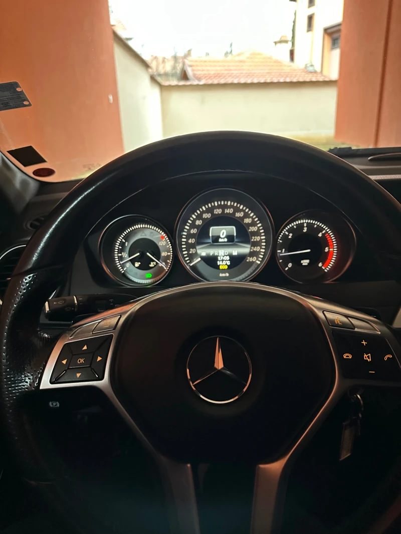 Mercedes-Benz C 220 2200, снимка 13 - Автомобили и джипове - 49533723