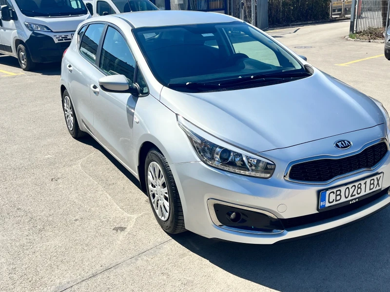 Kia Ceed 1.4, снимка 2 - Автомобили и джипове - 49574655