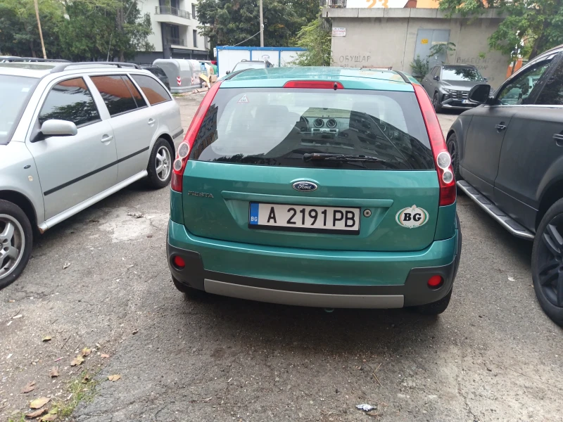 Ford Fiesta Cross, снимка 6 - Автомобили и джипове - 52038577