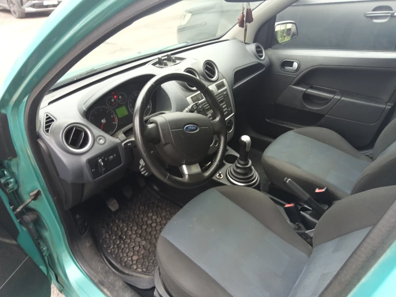 Ford Fiesta Cross, снимка 3 - Автомобили и джипове - 52038577