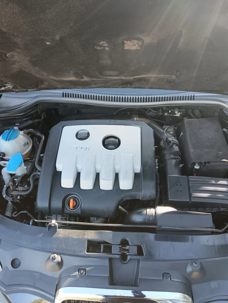 Seat Leon, снимка 9 - Автомобили и джипове - 52261158