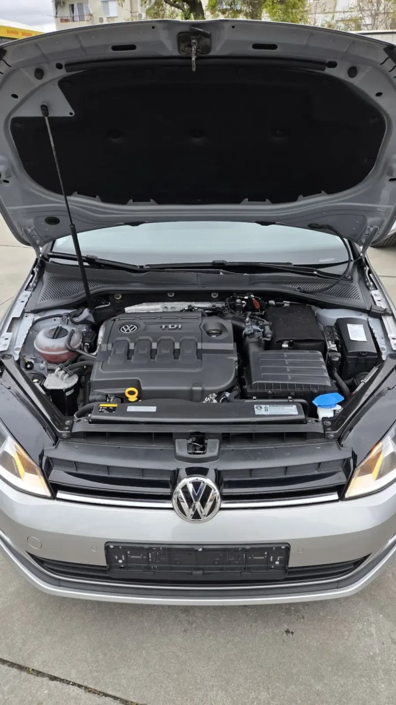 VW Golf 7, 1.6 TDI 4 Motion 110к.с., снимка 15 - Автомобили и джипове - 52309162