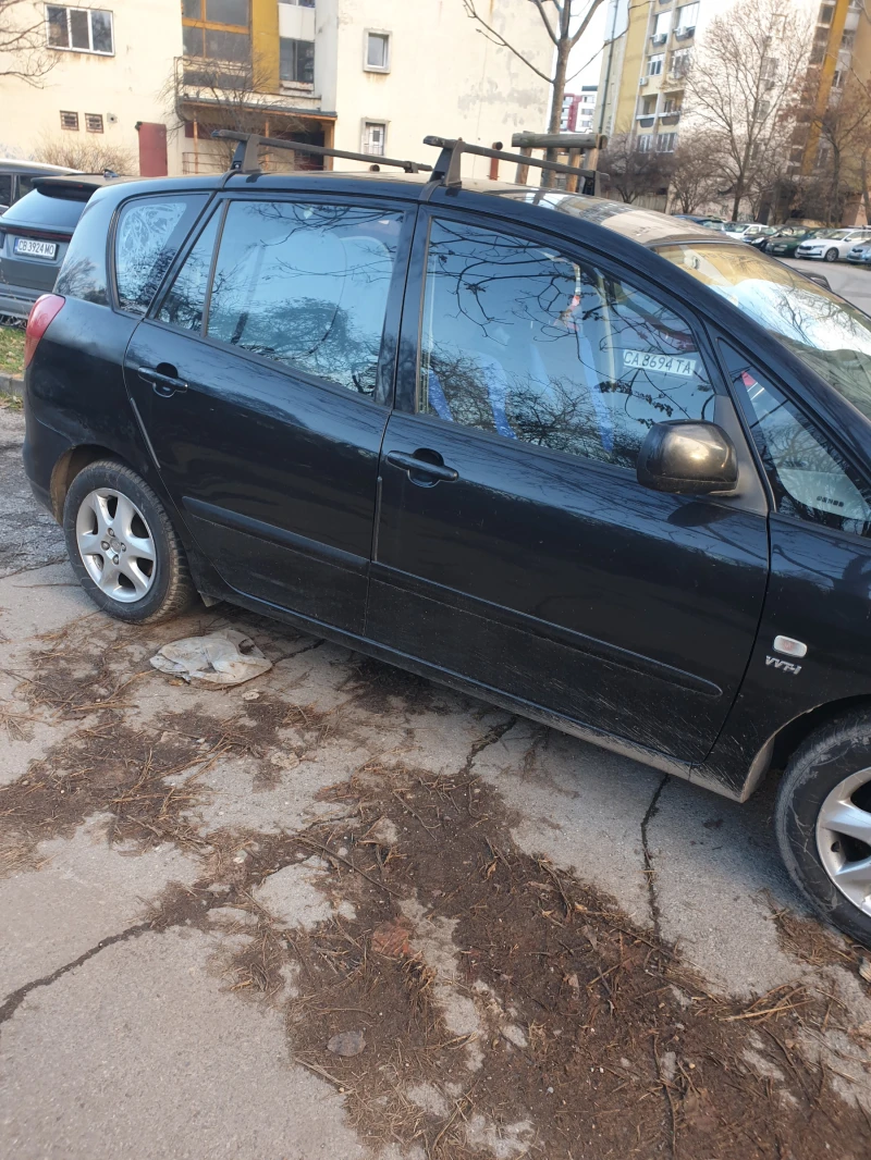 Toyota Corolla verso, снимка 6 - Автомобили и джипове - 52699338