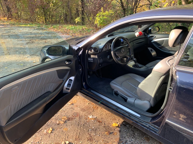 Mercedes-Benz CLK 320 CDI Avantgarde, снимка 9 - Автомобили и джипове - 52771553