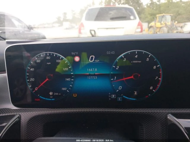 Mercedes-Benz A 220 4MATIC - изображение 10