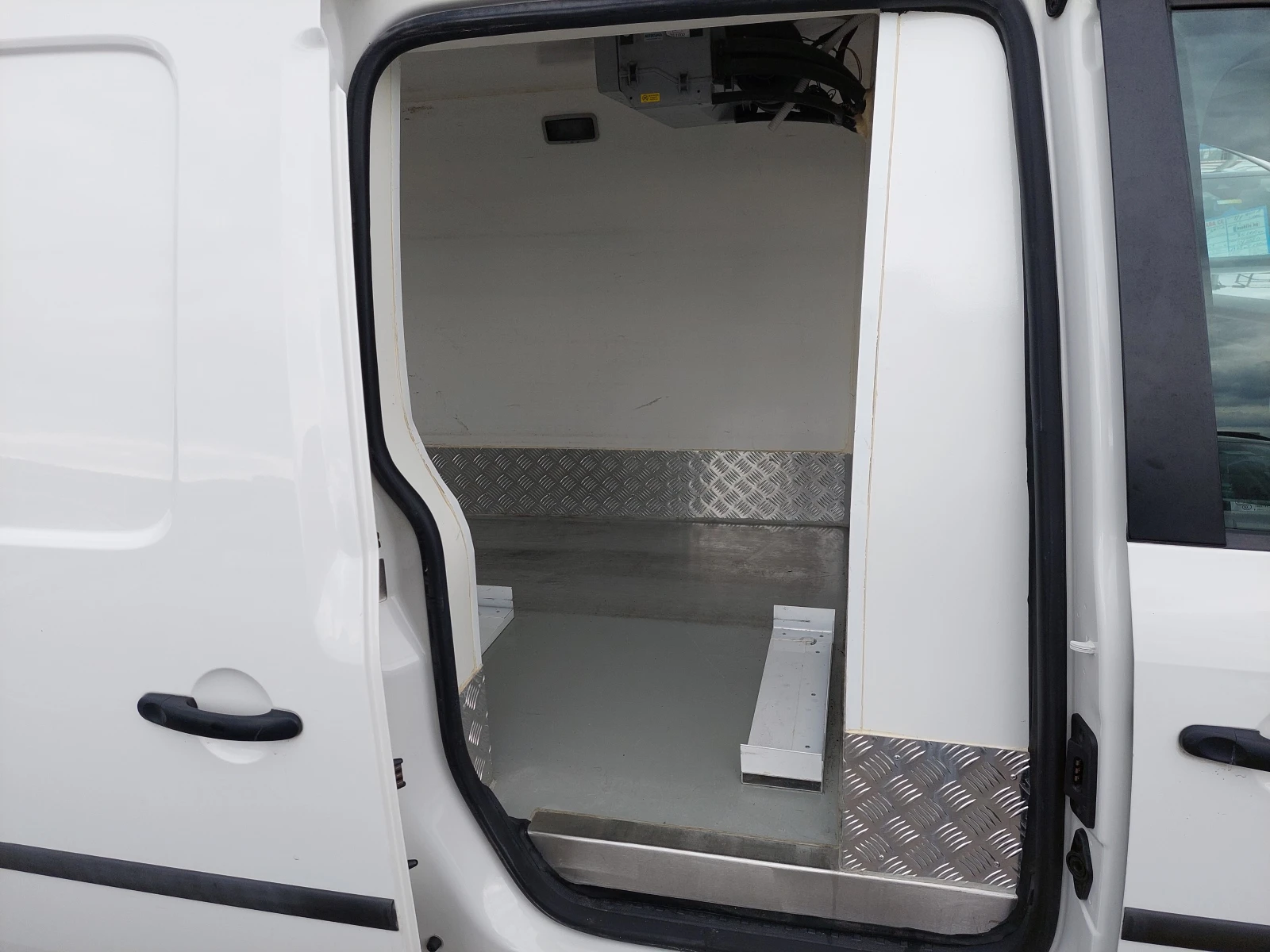 VW Caddy MAXI/1.4CNG/110k.c./6MT/N1/ХЛАДИЛЕН 8-15С | Mobile.bg — изображение 15