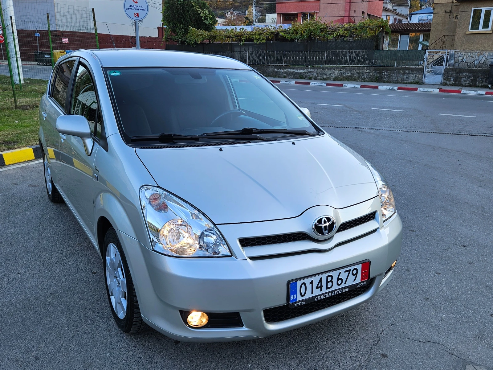 Toyota Corolla verso 1.8 VVTI KLIMATRON/7Mesta/129000km - изображение 9