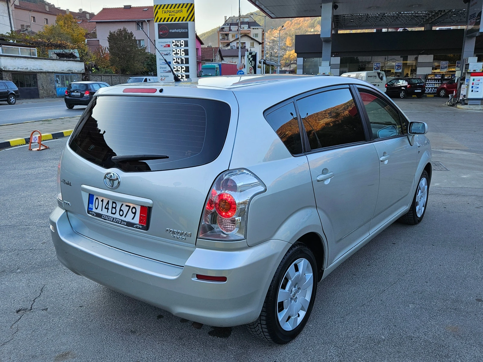 Toyota Corolla verso 1.8 VVTI KLIMATRON/7Mesta/129000km - изображение 6