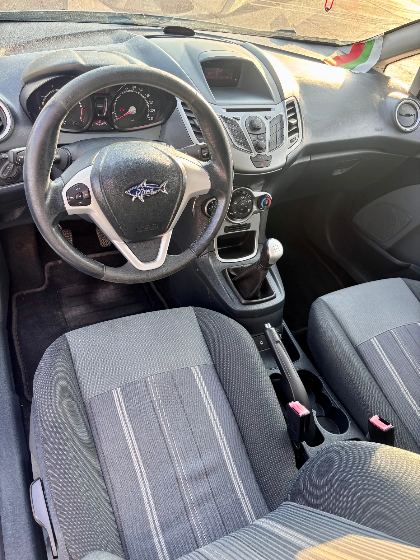 Ford Fiesta 1.25i 82к.с LPG - изображение 9