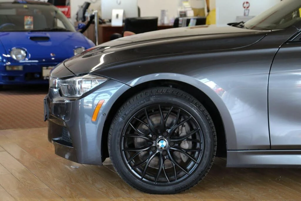 BMW 335 i FaceLift* xDrive* АвтоКредит* (ЦЕНА ДО БГ) - изображение 7