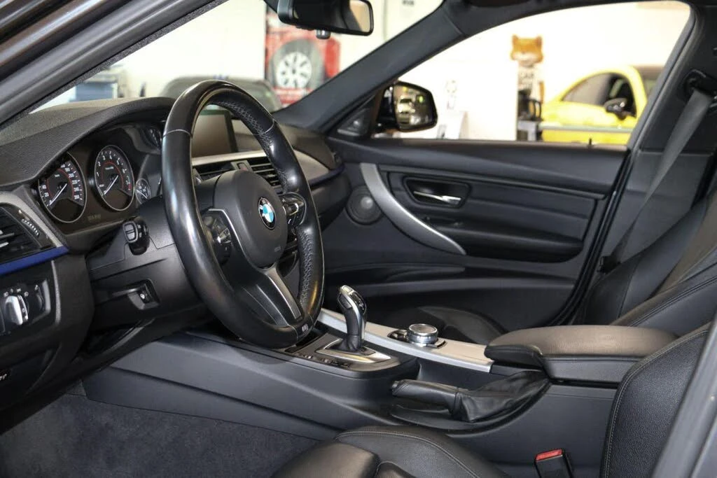 BMW 335 i FaceLift* xDrive* АвтоКредит* (ЦЕНА ДО БГ) - изображение 9