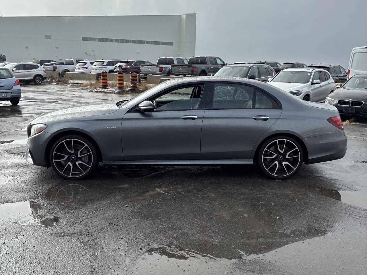 Mercedes-Benz E 43 AMG * АВТО КРЕДИТ* ЦЕНА ДО БГ * СЕРВИЗНА ИСТОРИЯ *  - изображение 2