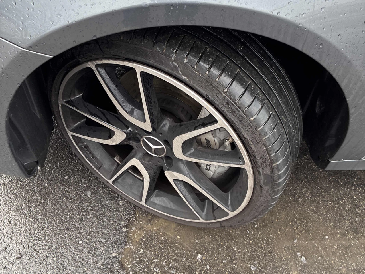 Mercedes-Benz E 43 AMG * АВТО КРЕДИТ* ЦЕНА ДО БГ * СЕРВИЗНА ИСТОРИЯ *  - изображение 6