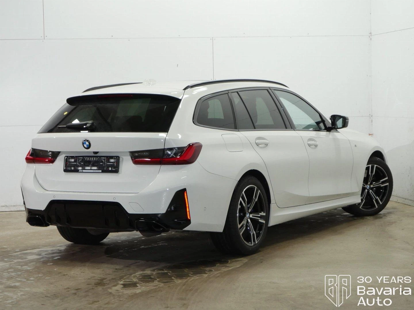 BMW 340 M340d xDrive Touring Sportautomatic - изображение 3