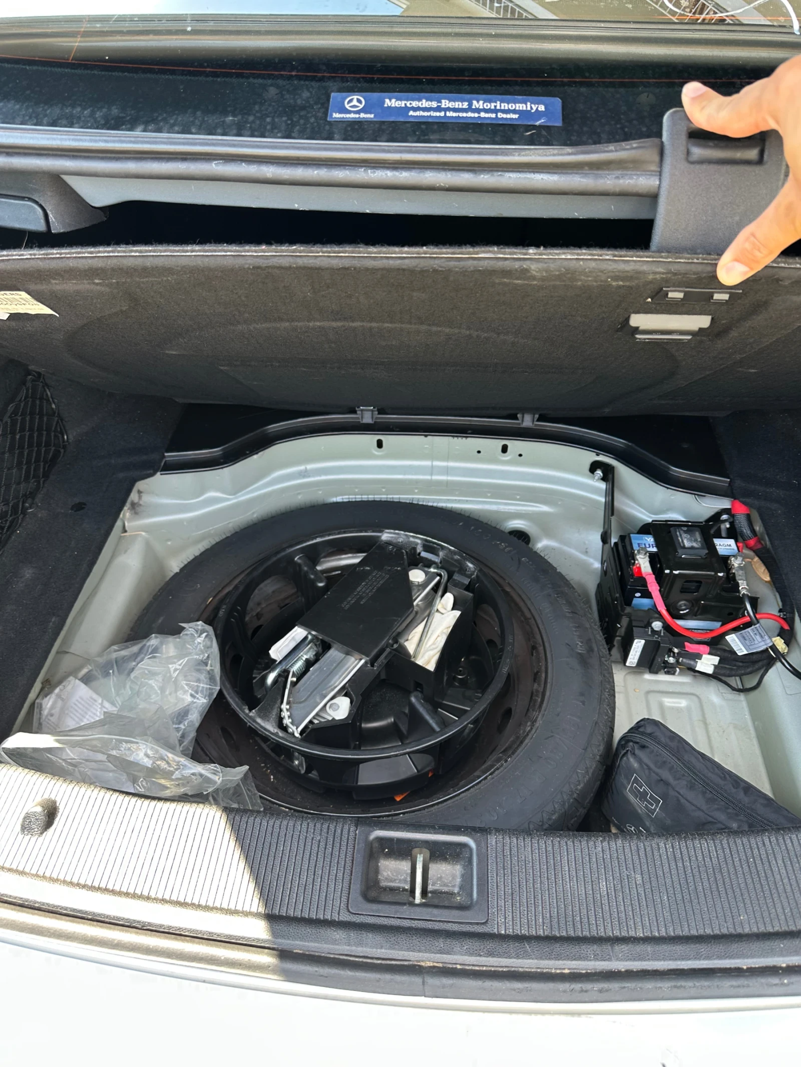 Mercedes-Benz E 350  - изображение 10