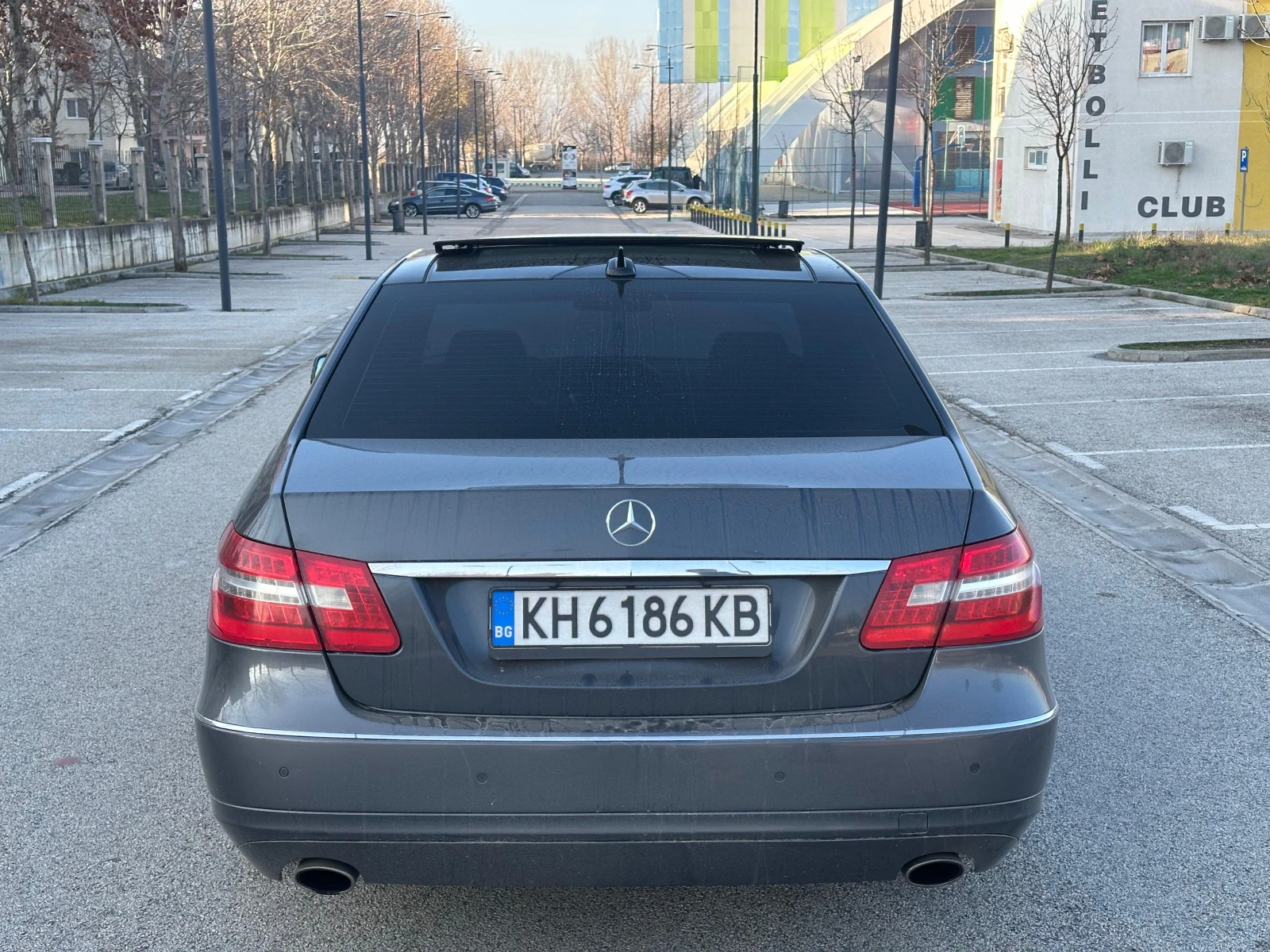 Mercedes-Benz E 300 CDI  - изображение 3